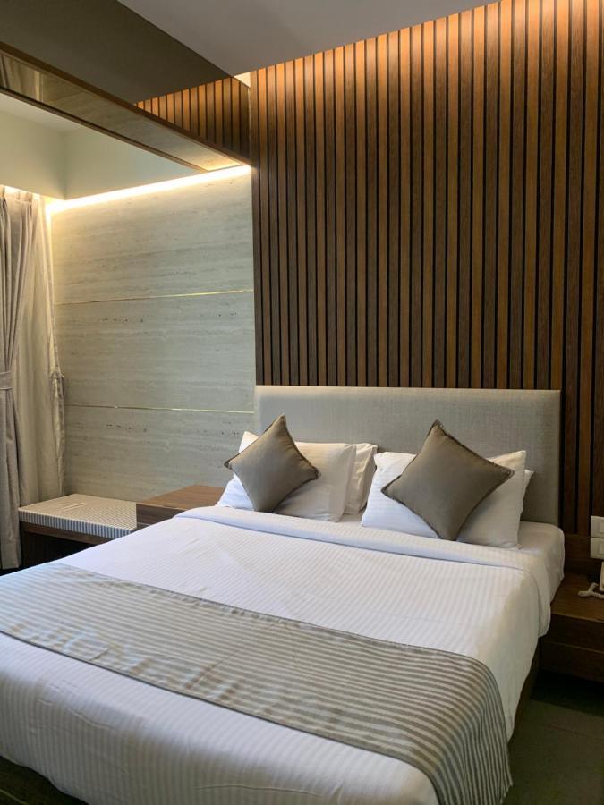 Zaras Resort Khandala Lonavala Esterno foto