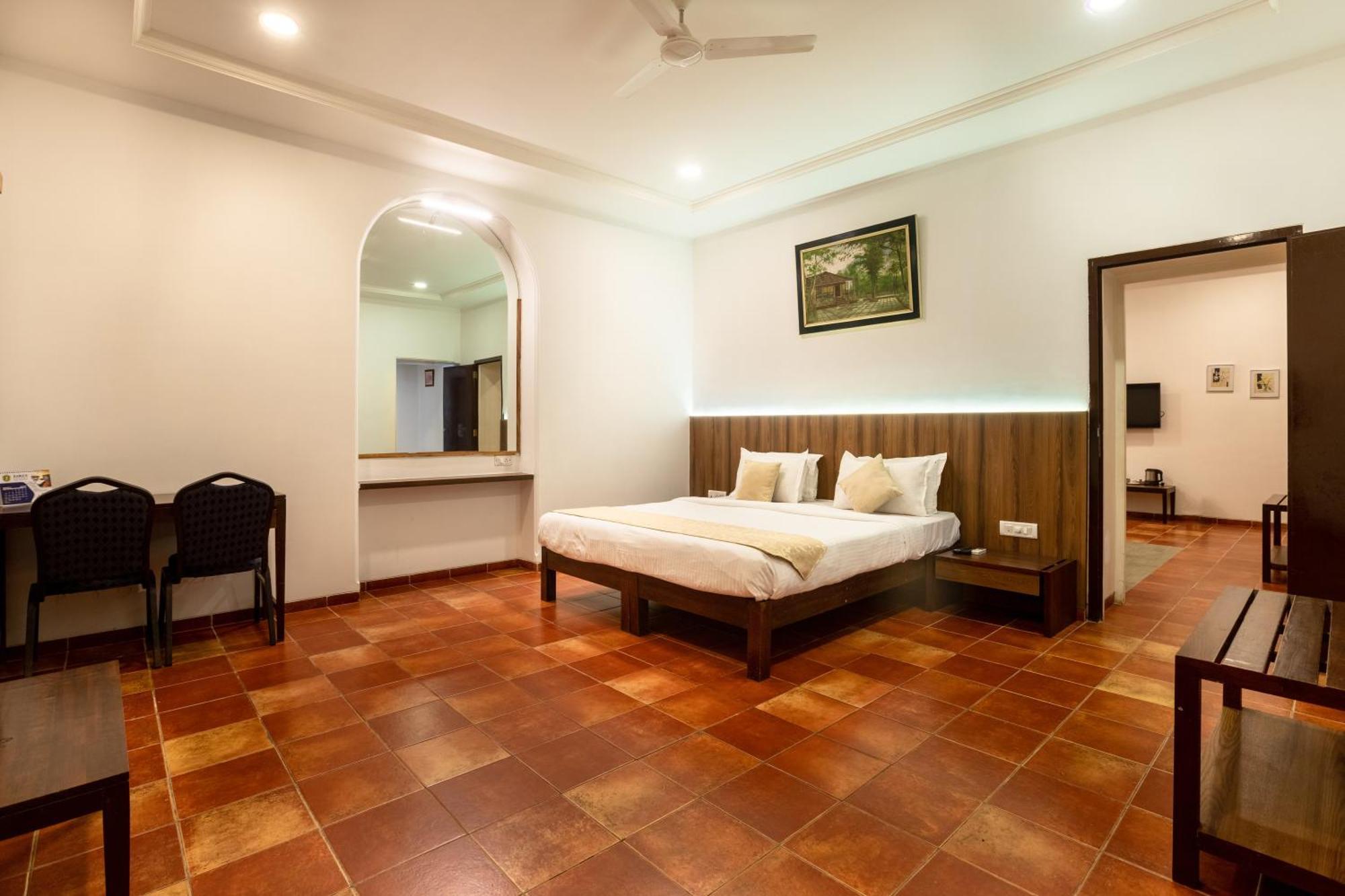 Zaras Resort Khandala Lonavala Esterno foto