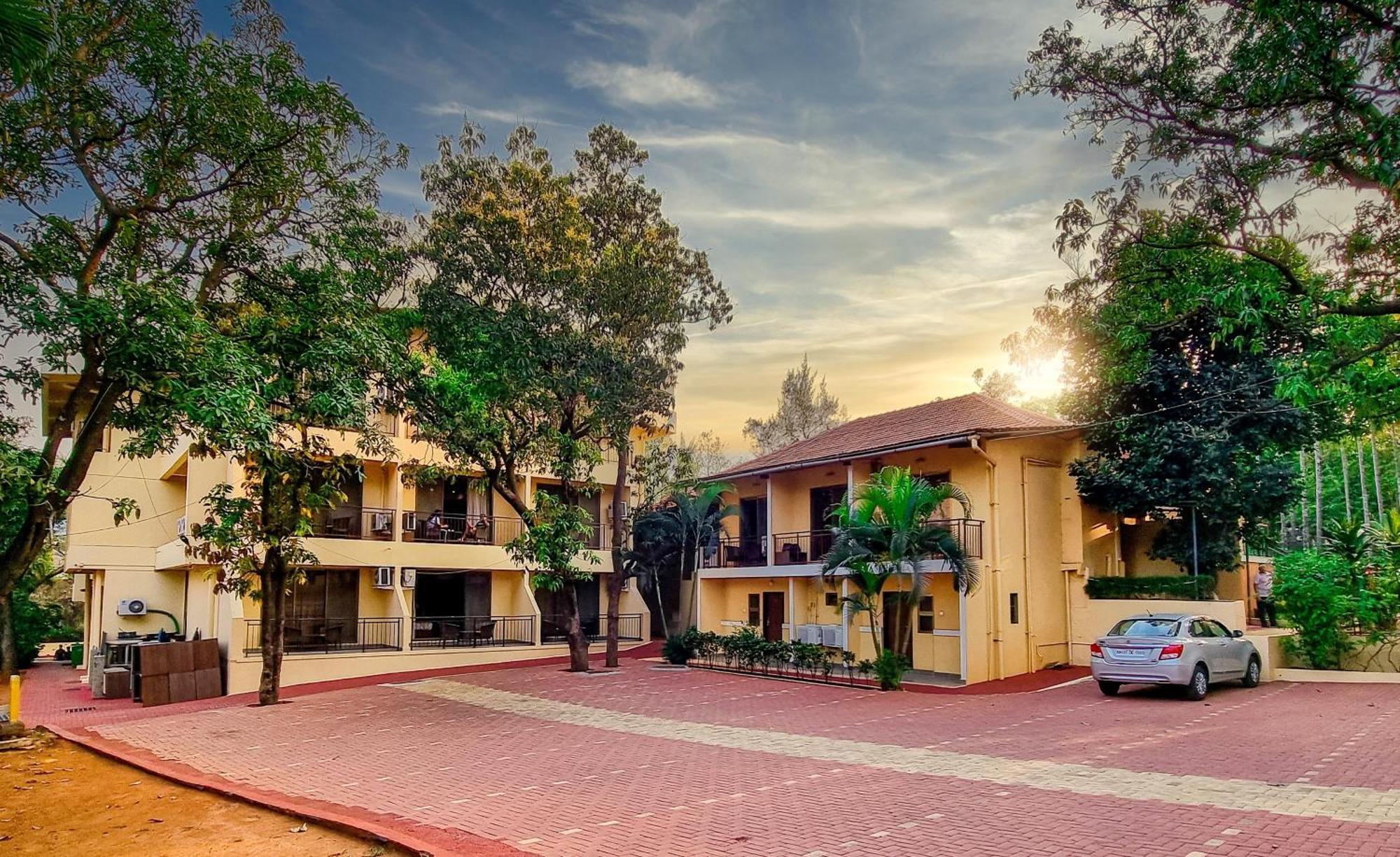 Zaras Resort Khandala Lonavala Esterno foto