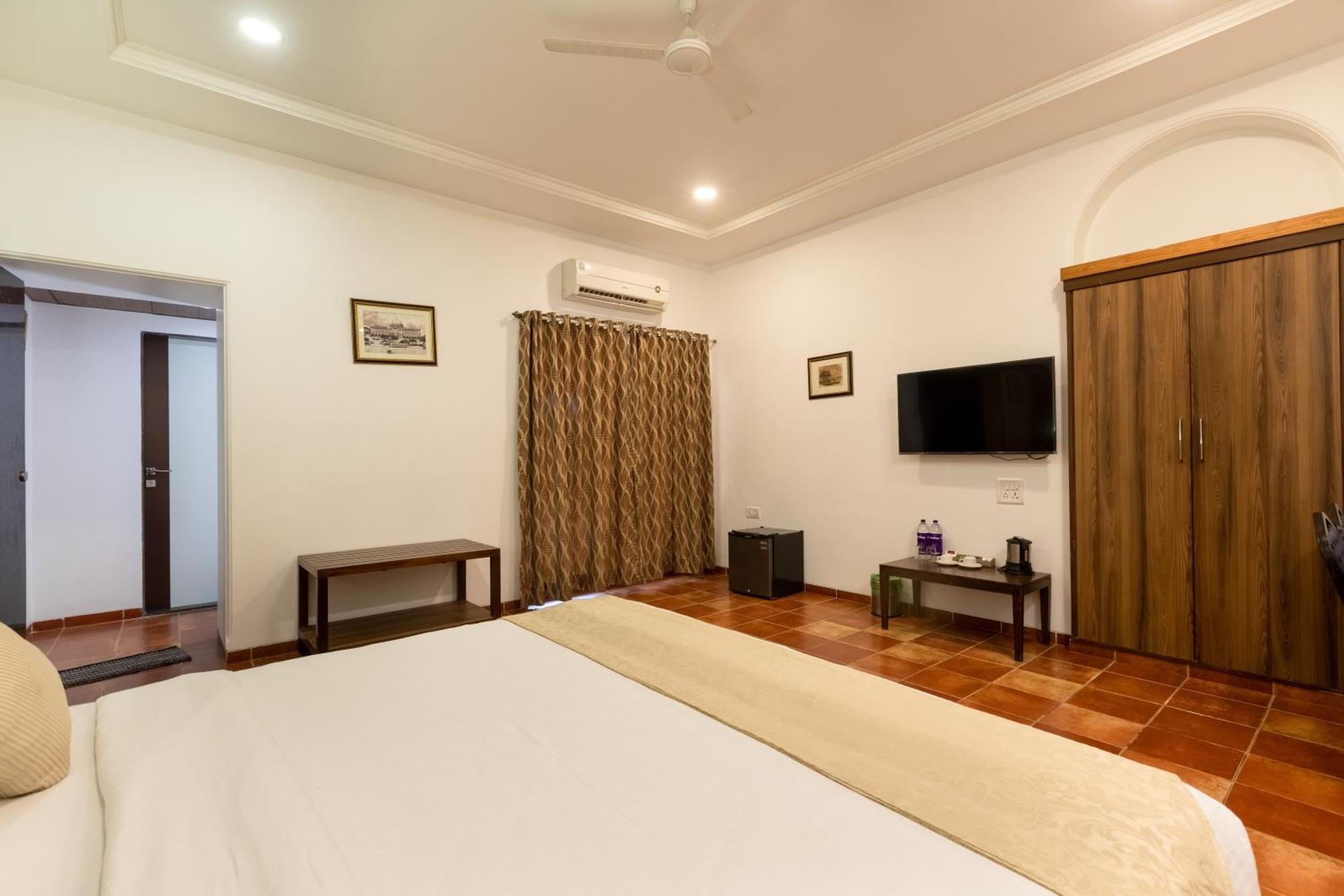 Zaras Resort Khandala Lonavala Esterno foto