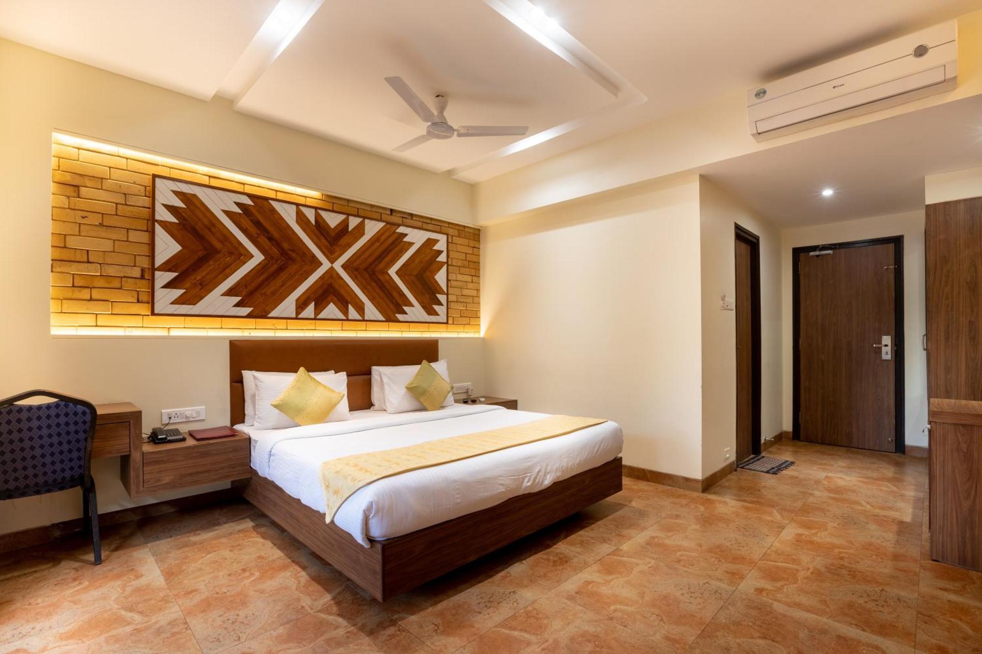 Zaras Resort Khandala Lonavala Esterno foto